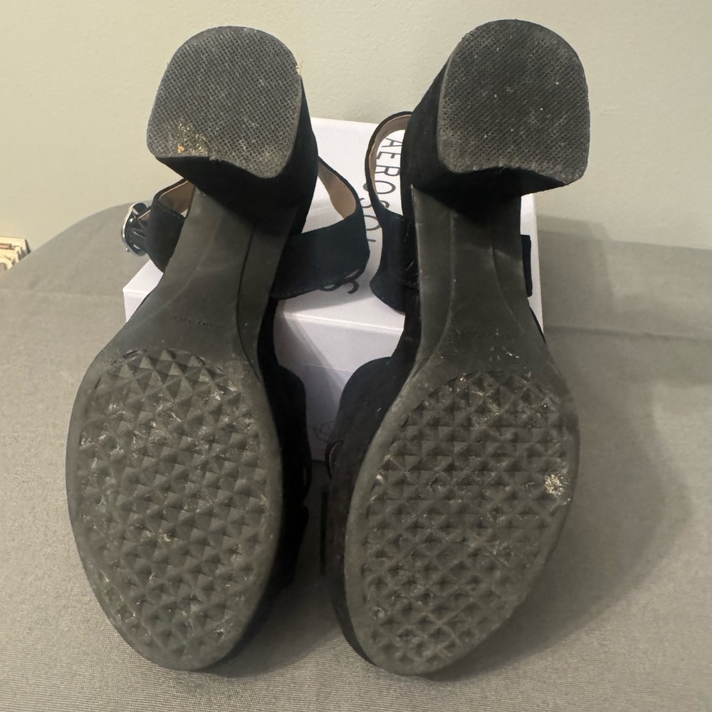 BRAND NEW- Aerosoles Women's Black Suede Cosmos Sandals- 8M- NIB - Picture 4 of 5